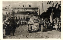 T2/T3 1940 Marosvásárhely, Targu Mures; Bevonulás, Tank Katonával / Entry Of The Hungarian Troops, Tank With Soldier + 1 - Ohne Zuordnung