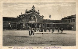 * T3/T4 Laon, Deutsche Militar Eisenbahn Bahnhof / German Military Railway Station (wet Damage) - Unclassified