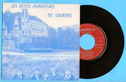 45 Tours Lina Margy Mon Petit Soldat D Afriqueles Petits Chanteurs De Notre Dame De Lourdes L Enfant Dormira Bientot - Gospel & Religiöser Gesang