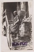 Carte Photo,FOTO,suisse,HELVETIA,SWITZERLAND,1934,tessin ,tessino,lago Ascona,escalier En Pierre,femme Souriante - Ascona