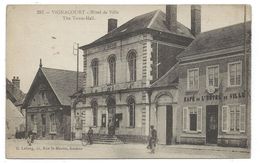 CPA - VIGNACOURT, HOTEL DE VILLE - Somme 80 - Animée - Edit. G. Lelong à Amiens - Vignacourt