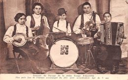 Musique.Accordéon :Batterie  Banjo..     Troupe Fallone .  Accordéon Cavagnolo               (voir Scan) - Música Y Músicos