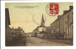 Carte Ancienne (genre Toilé) Le LOUROUX BÉCONNAIS (avant 1914) POSTE Et GENDARMERIE - Le Louroux Beconnais