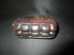 Ancien Fruit En ébène Sculpté Fève De Cacao Souvenir Afrique Début Milieu XX ème - Arte Africana