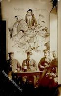 Judaika - Soldaten-Foto-Ak  1917 Mit Juden-Zeichnung An Der Wand -Käufense Semmele!-I-II Judaisme - Jodendom