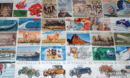 Australia 200 Different Stamps - Verzamelingen