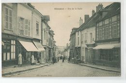 51 Marne - Sézanne Rue De La Halle Animée - Sezanne