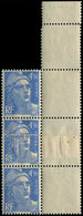 ** VARIETES 718A  Gandon,  4f.50 Bleu, BANDE Verticale De 3 Bdf Interp., Un Ex. IMPRESSION Sur RACCORD, TB - Ungebraucht