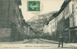 01 NANTUA / Rue De L'Hôtel De Ville / - Nantua