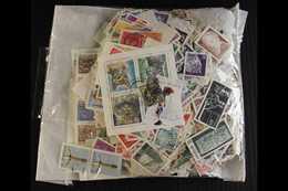 1890s-1990s USED PACKET SORTER A Film Fronted Packet Containing An Unchecked Used Assortment With Definitives, Commemora - Otros & Sin Clasificación