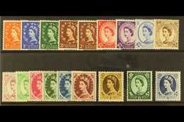 1955-58 Wmk St Edwards Crown Definitive Set Complete, SG 540/556, Never Hinged Mint (18 Stamps) For More Images, Please  - Other & Unclassified