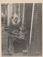 Netherlands - Volendam - Popular Costume - Photo 70x90mm - Edam