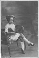 Musique. Instrument.Interprète.  Enfant  Violoniste. Carte Photo   (voir Scan) - Muziek En Musicus