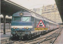 UM BB 67400 (dont La 67522) Avec Train Eurocity "Arbalète", à Paris-Est (75) - - Stations With Trains