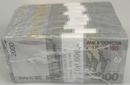 Indonesia / Indonesien: Original Brick With 1000 Banknotes 2000 Rupiah 2013, P.148d, Packed In 10 Bu - Indonesië