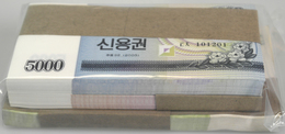 Korea: Huge Set With 3 Bundles Of 100 Notes Each Of The 5000, 10.000 And 50.000 Won Saving Bonds Ser - Korea, Zuid