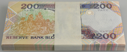 Vanuatu: Bundle With 100 Pcs. 200 Vatu ND(1995), P.8 With Running Serial Numbers In UNC Condition. ( - Vanuatu