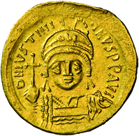 Iustinianus I. (527 - 565): Gold-Solidus (542-565 N. Chr.), Konstantinopel; 4,39 G, Sommer 4.3, Sear - Byzantium