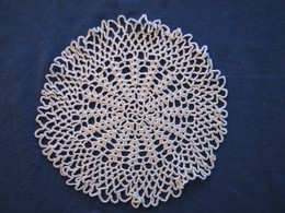 31 - Napperon Au Crochet - Tafelkleden