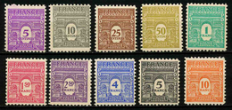 FRANCE -  YT 620 à 629 ** - ARC DE TRIOMPHE - SERIE COMPLETE 10 TIMBRES NEUFS ** - 1944-45 Arco Del Triunfo