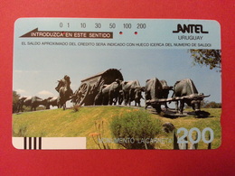 URUGUAY Antel Tamura - 200u Monumento La Carreta With Front Barcode - Used - Uruguay