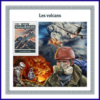 TOGO 2017 MNH** Volcanoes Vulkane Volcans S/S - IMPERFORATED - DH1802 - Volcanos