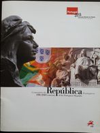 PORTUGAL - CENTENÁRIO DA REPÚBLICA - 2 BOOKLETS  - 27 Stamps + 3 Blocks + 2 Minisheet + 2 Cinderellas - MNH - 2007/2010 - Cuadernillos