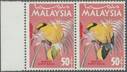 ** Malaysia: 1965, Birds 50c. 'Black-nailed Oriole' (Oriolus Chinensis) Horizontal Marginal Pair With P - Maleisië (1964-...)