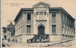 CPA 42 MONTBRISON Ecole De Filles Animée - Montbrison