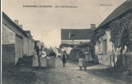 CPA 71 VARENNES LE GRAND Rue Des Fontaines Animée Avec Enfants - Andere & Zonder Classificatie