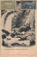 CPA GUADELOUPE Cascades Du Petit Carbet + Timbres - Andere & Zonder Classificatie