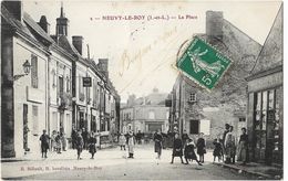 Neuvy-le-Roi - La Place - Neuvy-le-Roi