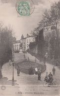 (41) BLOIS . L'Escalier Monumental  (vélo) - Blois