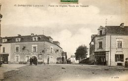 CPA - CARQUEFOU (44) - Aspect De La Route De Thouaré Et Du Restaurant à La Croix Verte Dans Les Années 20 - Carquefou
