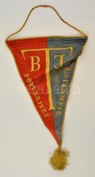 Cca 1970 Podunajske Biskupice Football Klub Hímzett Selyem Klub Zászló / Embroided Silk Club Flag 28 Cm - Andere & Zonder Classificatie