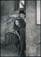 Paulette Goddard (1910-1990). Amerikai Színésznő Aláírt Fotója. Melyen Chaplinnel A Modern Időkban Szerepel / Autograph  - Andere & Zonder Classificatie