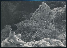 Cca 1974 Sziklák Védelmében, 5 Db Szolidan Erotikus Fénykép, 18x12 Cm és 10x14 Cm Között / 5 Erotic Photos - Other & Unclassified