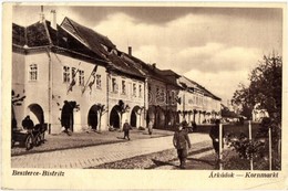 * T2/T3 Beszterce, Bistritz, Bistrita; Árkádok, Búza Tér, Magyar Katona. Gustav Zikeli / Kornmarkt / Street View, Hungar - Zonder Classificatie