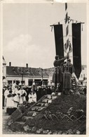 T3 1938 Ipolyság, Sahy; Bevonulás, Zászlószentelés / Entry Of The Hungarian Troops, Hungarian Flag Inauguration, Restaur - Ohne Zuordnung