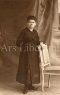 Photo Ancien / Photo / Foto / Femme / Woman / Photographie / Auguste De Roy / Heverlee / Leuven - Identifizierten Personen