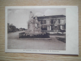 Monument De MONSIEUR G. CLEMENCEAU - Sainte Hermine