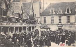 Beaune    21      Hospice Pendant La Vente Du Vin        ( Voir Scan) - Beaune