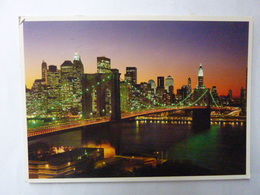 New York - Brooklyn Bridge, East River, Lower Manhattan Skyline - Brooklyn