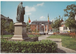 Gembloux - Statue De Sigebert Et Place St Ghibert - Gembloux