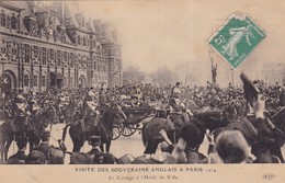 VISITE DES SOUVERAINS ANGLAIS A PARIS 1914 / CORTEGE A L HOTEL DE VILLE - Familles Royales