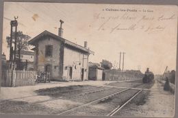 33-CUBZAC-LES-PONTS-La Gare... Animé  Arrivée Du Train... - Cubzac-les-Ponts