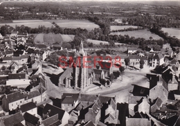 22 - Plouaret - Place De L'eglise - Plouaret