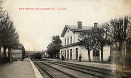 77 FAREMOUTIERS - POMMEUSE - La Gare - Animée Avec Le Train - Faremoutiers