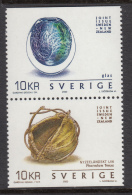 Sweden 2002 MNH Scott #2440 Pair 10k Vase, Basket Art Joint With New Zealand - Nuovi