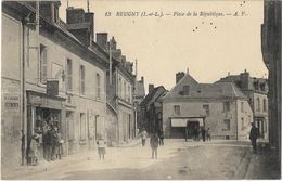 Reugny - Place De La République - Reugny